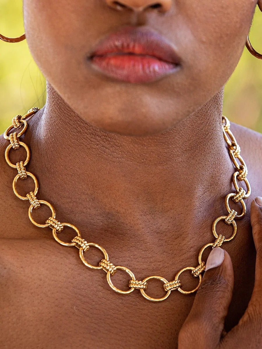 capucine de wulf cleopatra grande link necklace in gold-model view