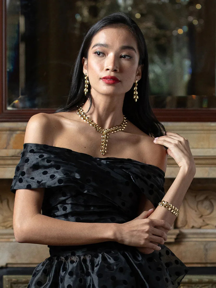 Capucine De Wulf Golden Laurel Dangle Earrings Gold