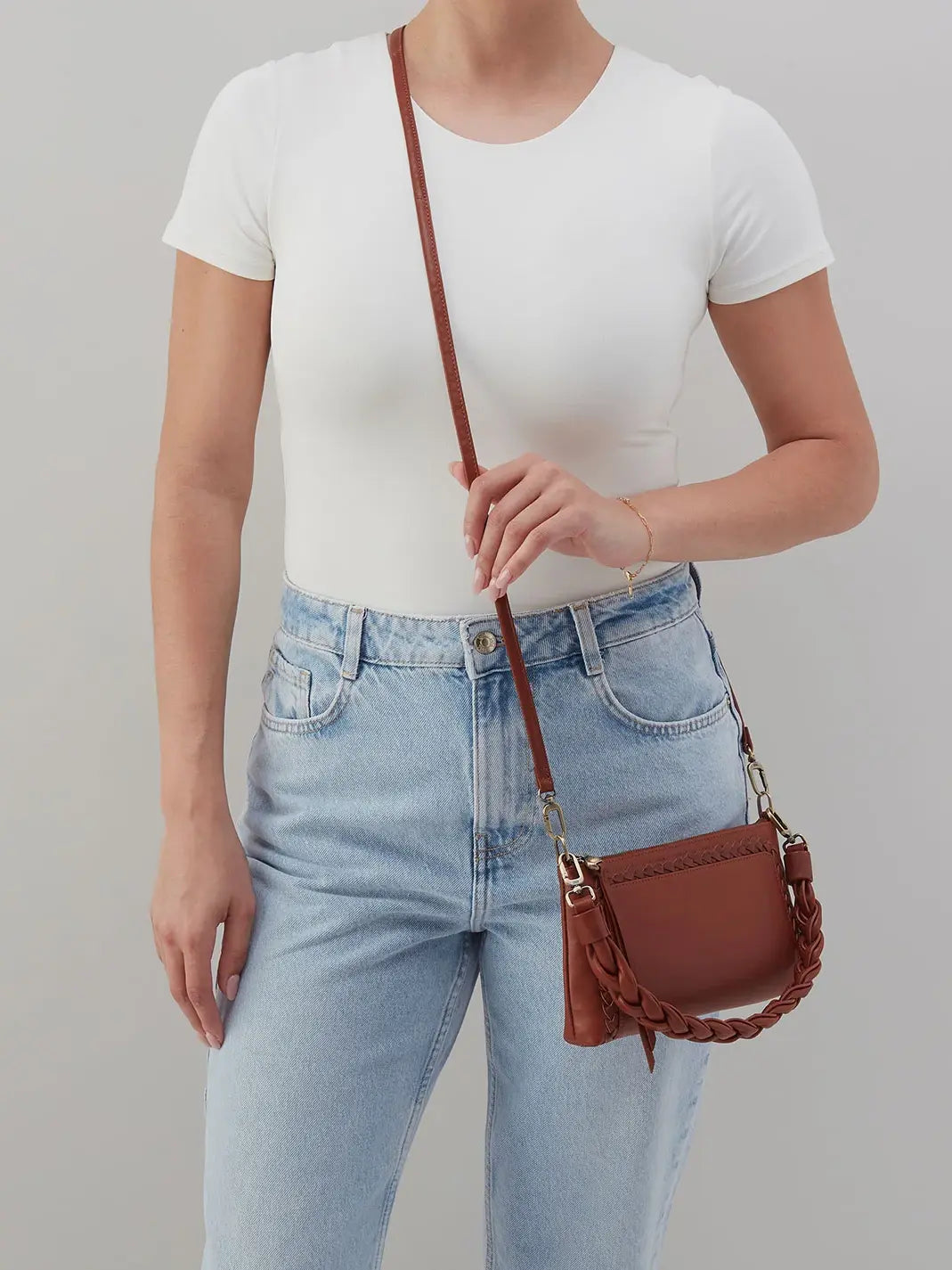 HOBO Darcy Smooth Crossbody Luggage