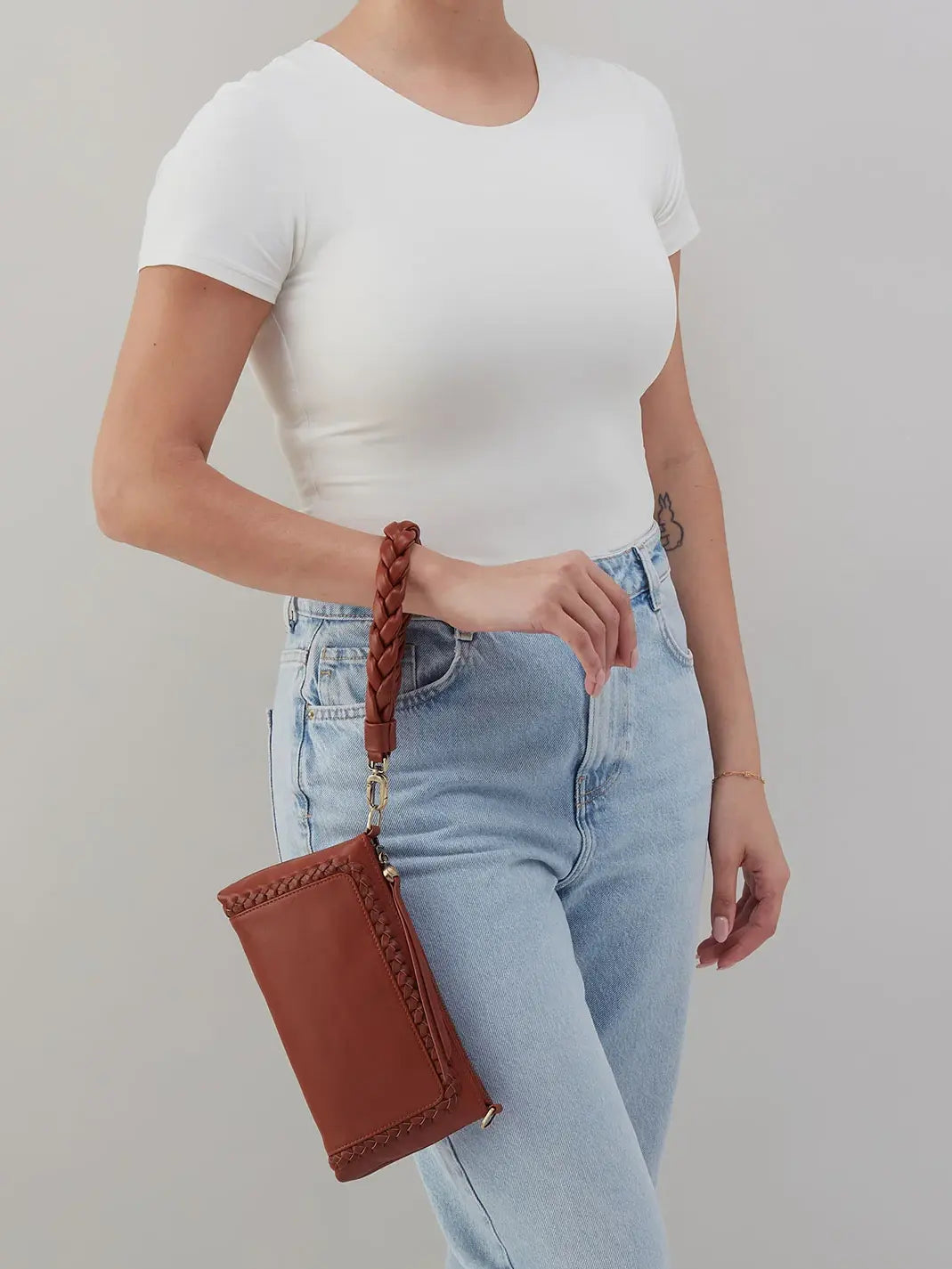 HOBO Darcy Smooth Crossbody Luggage