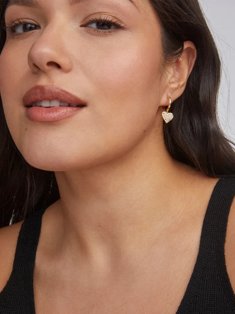 Kendra Scott Ari Heart Gold Huggie Earrings in Rose Quartz