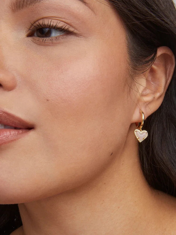 Kendra Scott Ari Heart Gold Huggie Earrings in Rose Quartz