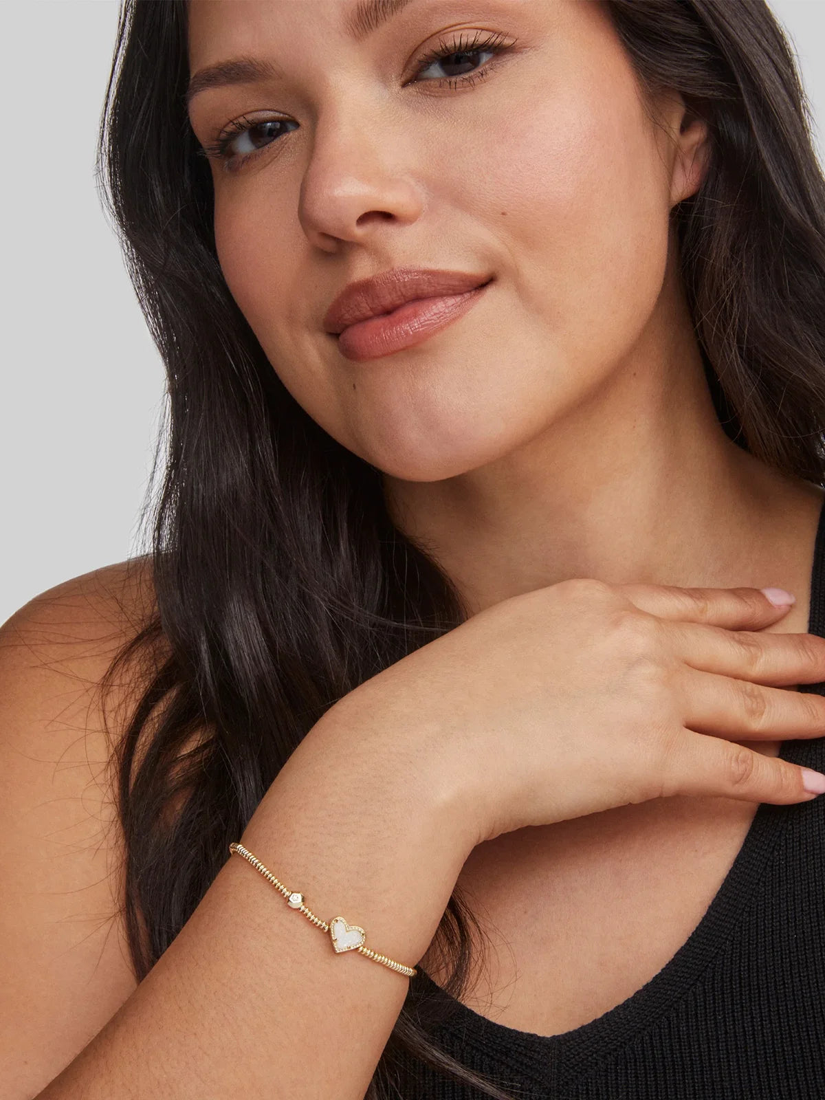 Kendra Scott Ari Heart Gold Stretch Bracelet in Iridescent Drusy
