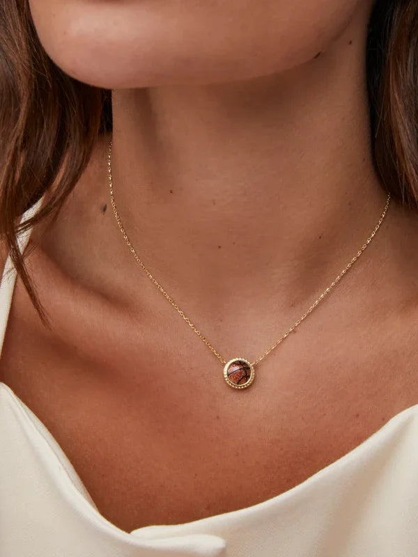 Kendra Scott Basketball Gold Short Pendant Necklace in Orange Goldstone