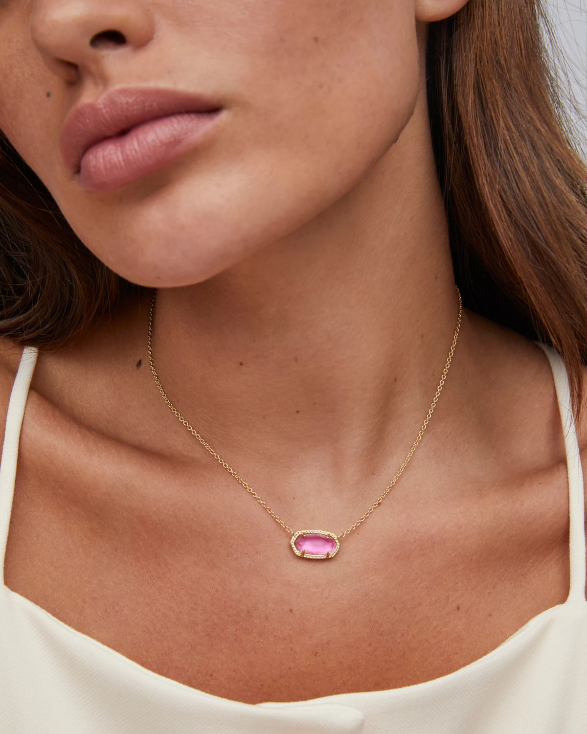 Kendra Scott Elisa Gold Pendant Necklace in Azalea Illusion