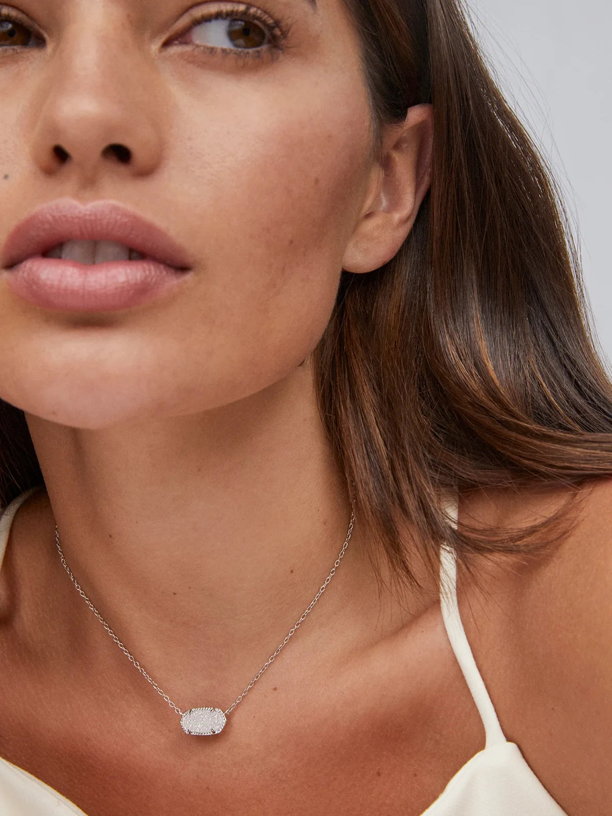 Kendra Scott Elisa Silver Pendant Necklace in Iridescent Drusy