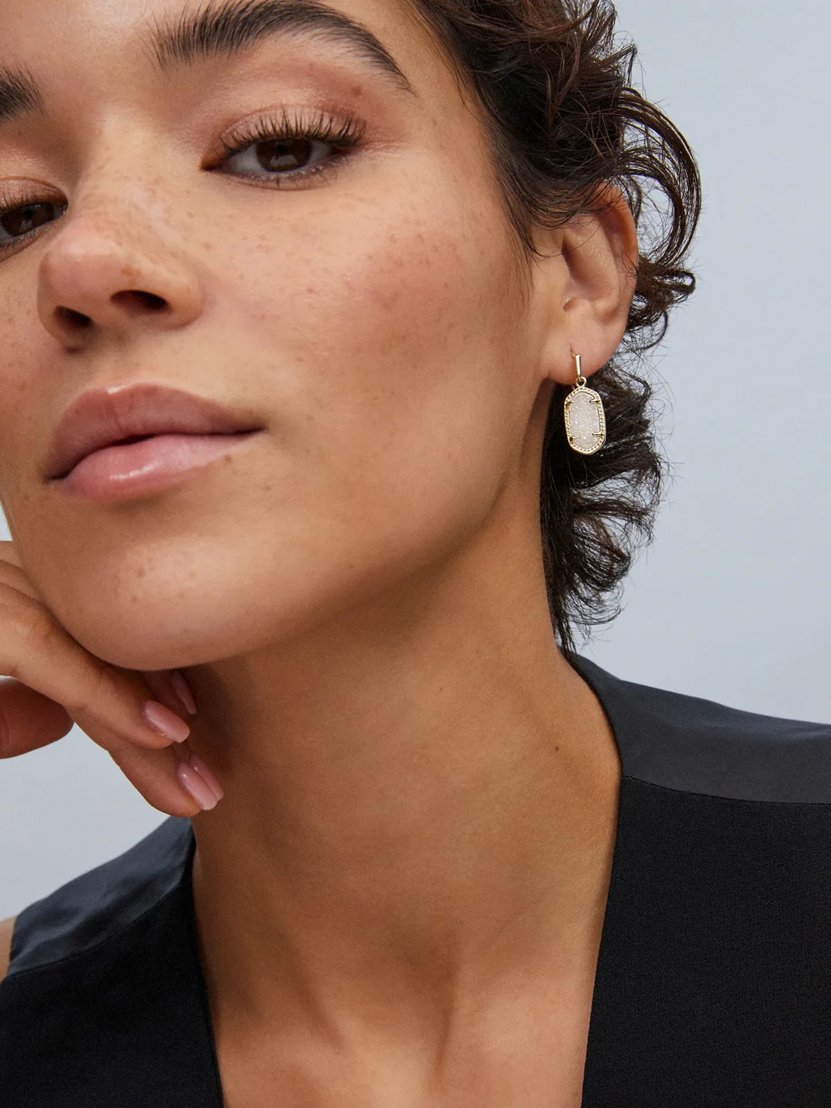 Kendra Scott Lee Gold Drop Earrings in Iridescent Drusy