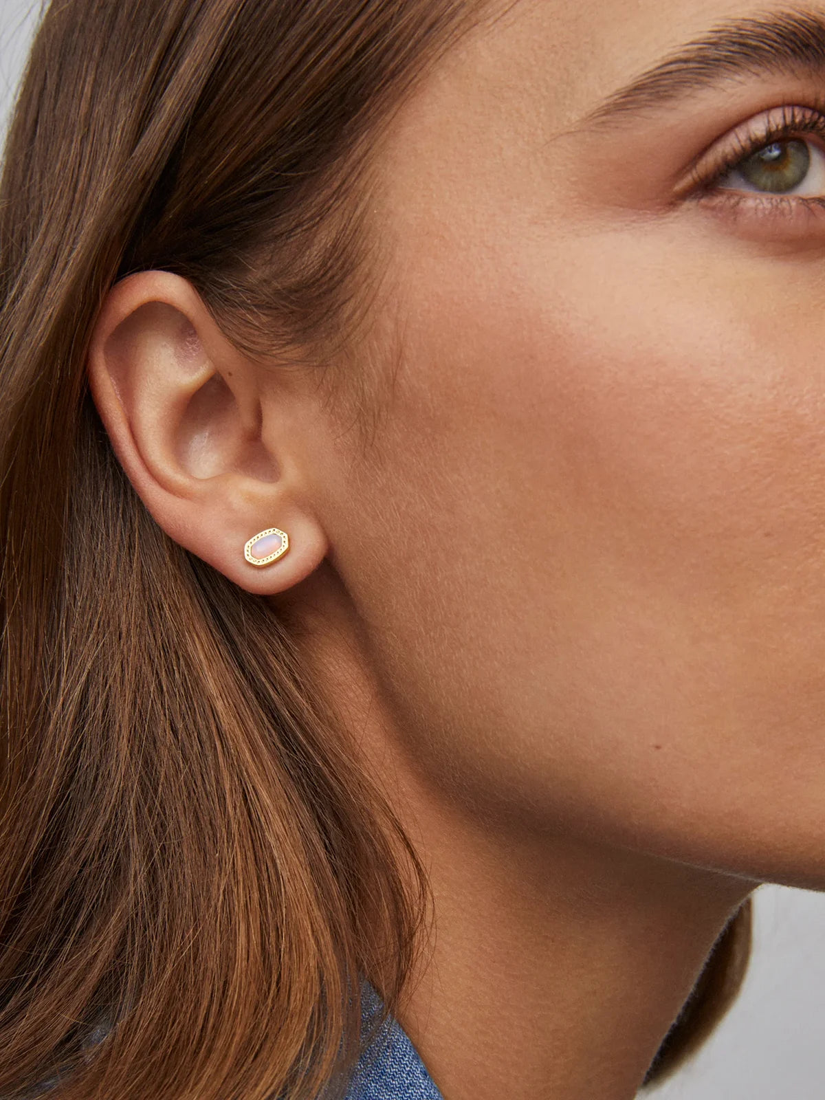 Kendra Scott Mini Ellie Gold Stud Earrings in Pink Opalite Crystal