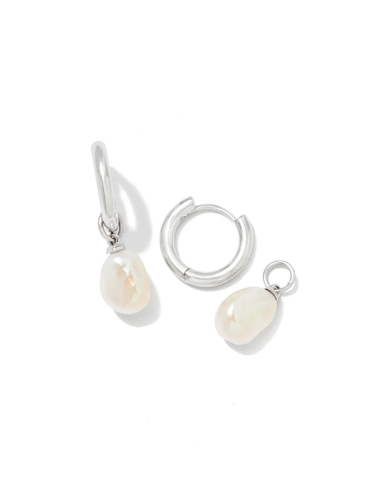 Kendra Scott Willa Silver Pearl Huggie Earrings in Freshwater Cultured Pearl