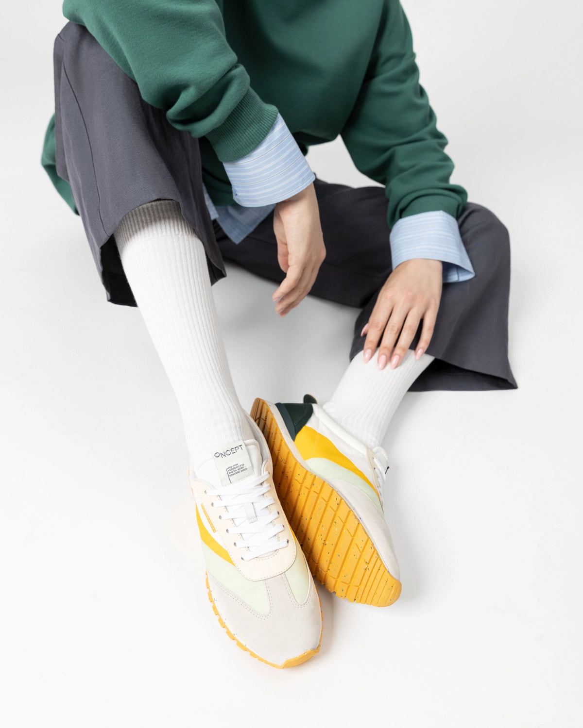 oncept tokyo glide retro sneakers in sunshine multi