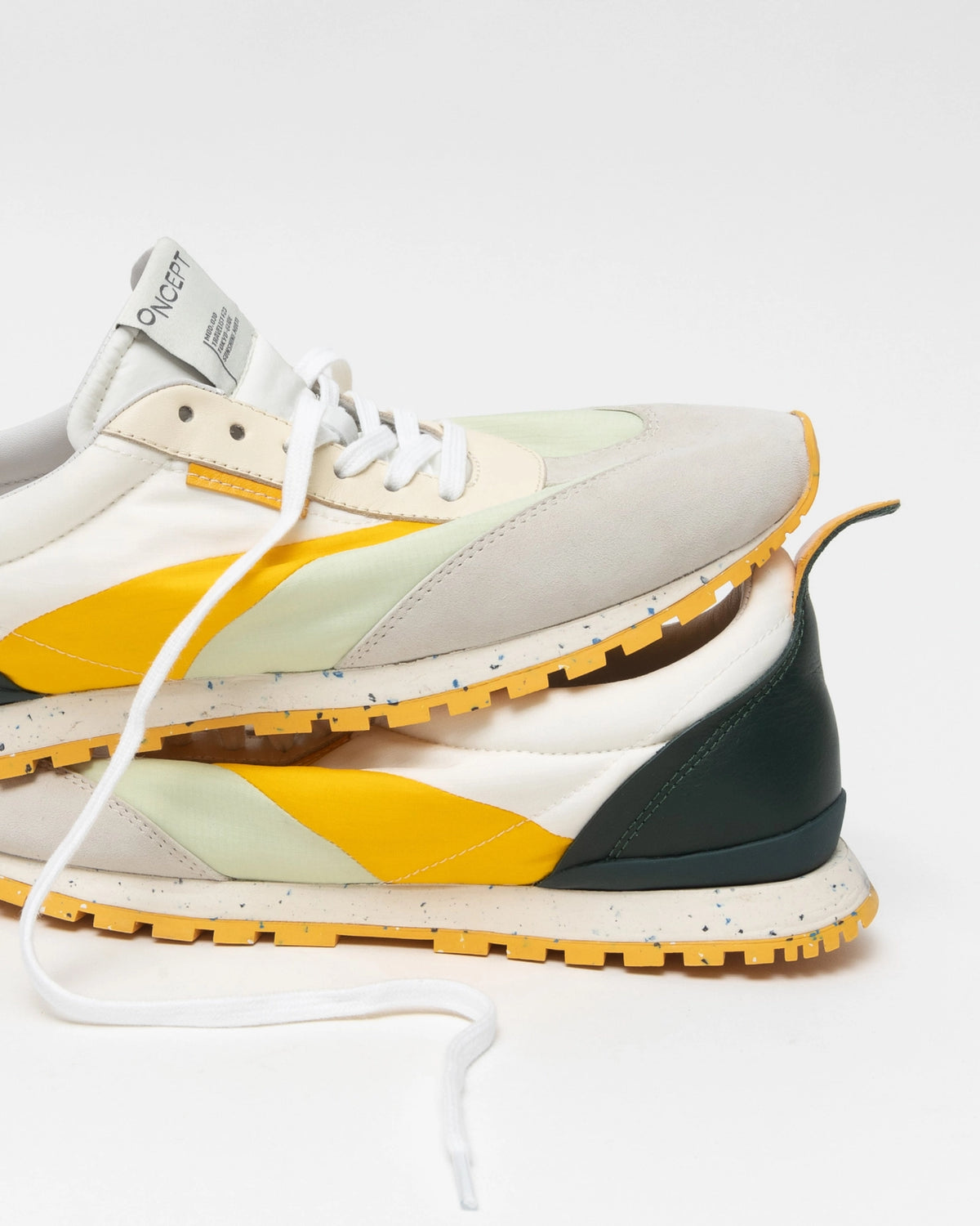 oncept tokyo glide retro sneakers in sunshine multi