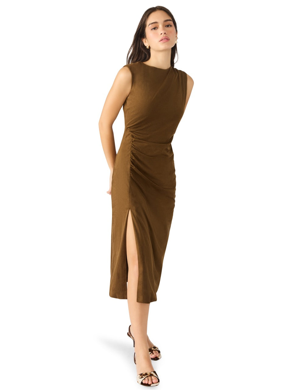 Steve Madden Keegan Sleeveless Gathered Midi Dress in chestnut