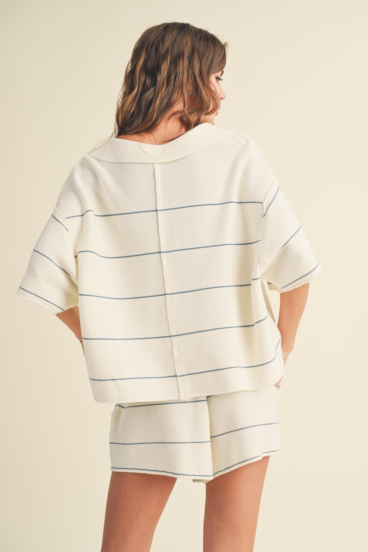 striped pattern knitted collar top in off white denim blue-back