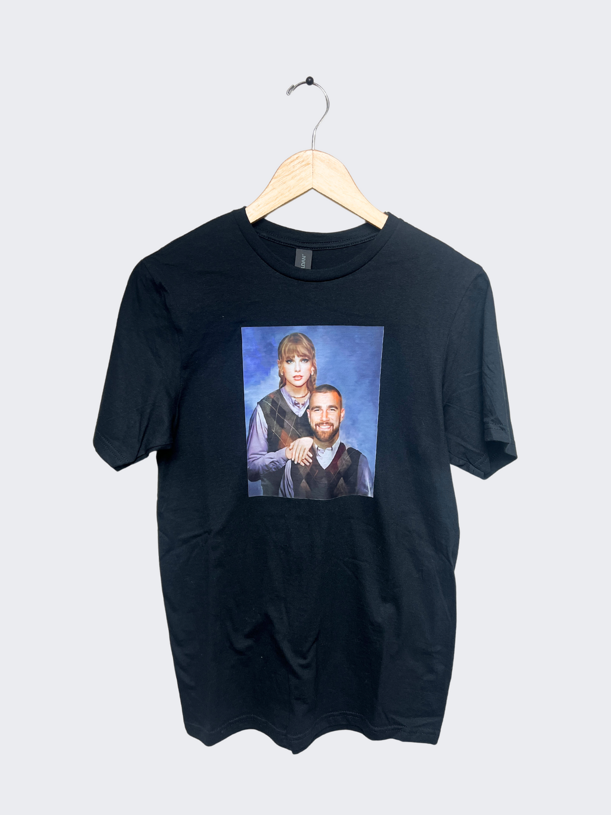 taylor swift and travis kelce graphic tee