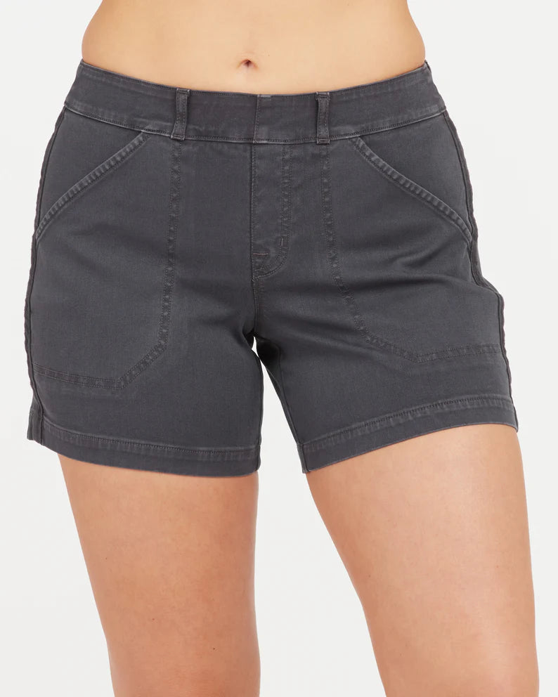 spanx 6 inch stretch twill shorts in washed black-front