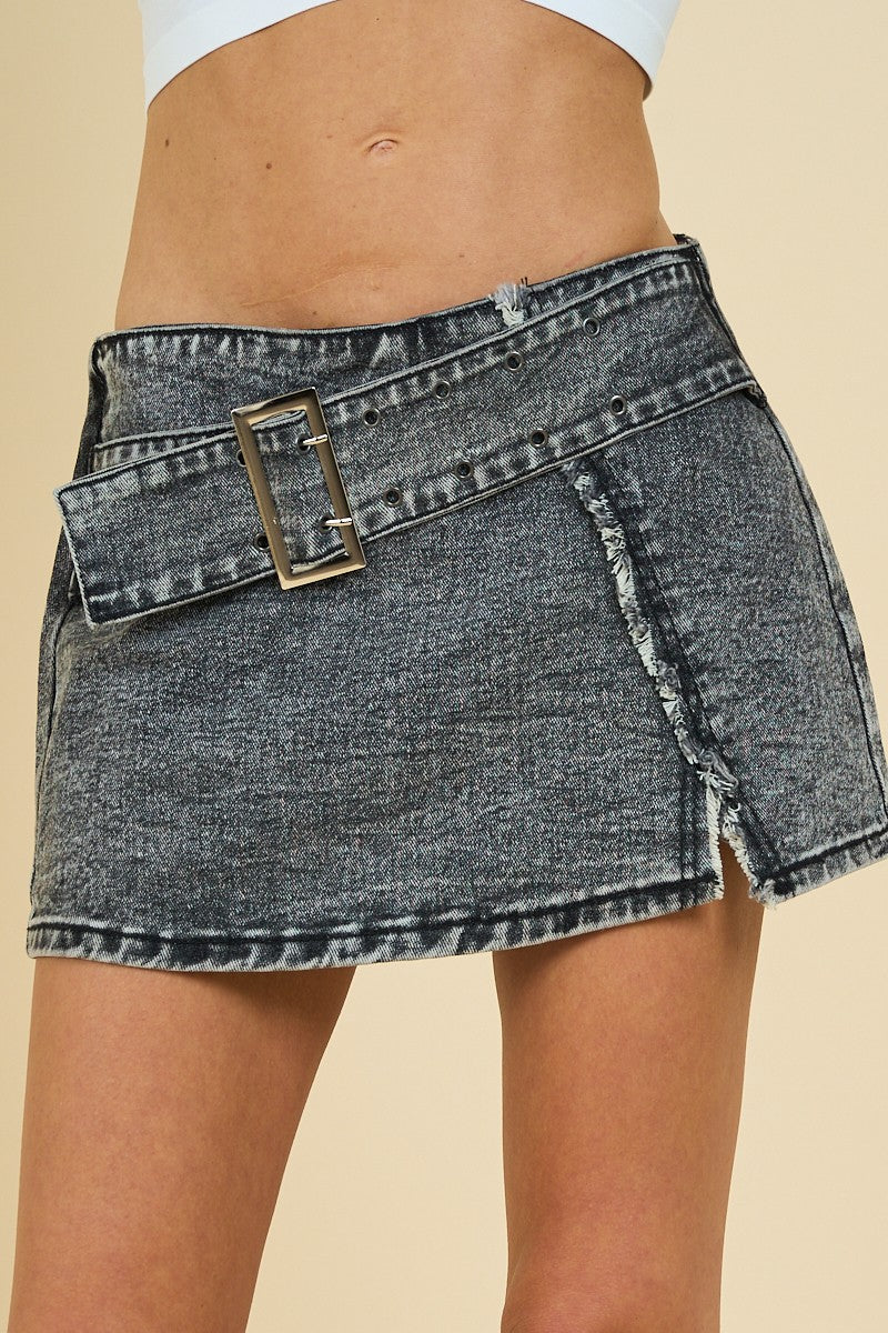 【mnem】eyelet mini skirt Kensley Eyelet Tiered Mini Skirt– ASTR the Label