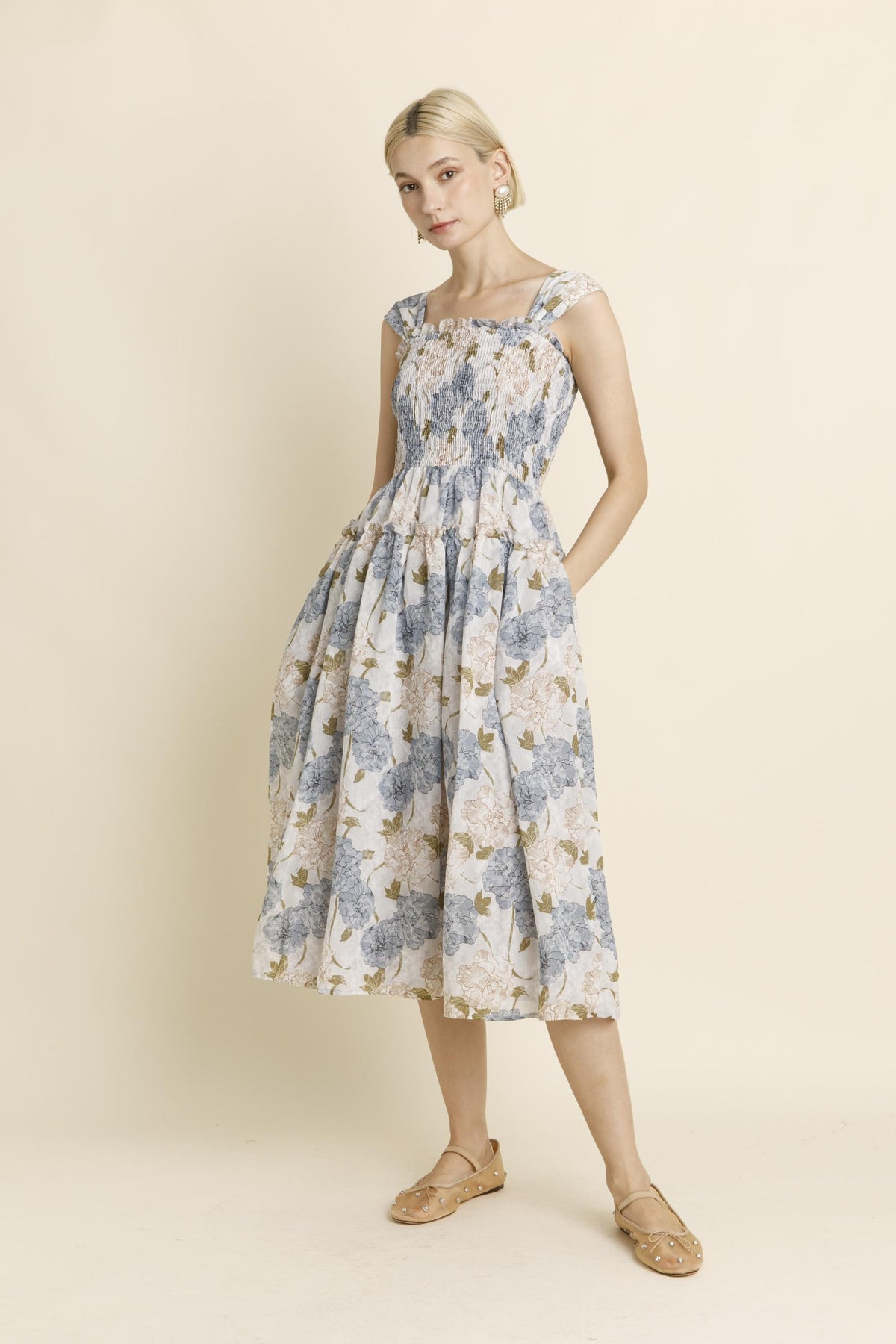 blue floral sleeveless midi dress-front