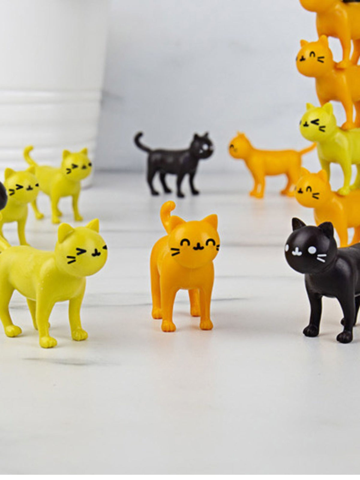 Catastrophe Stacking Cats Game