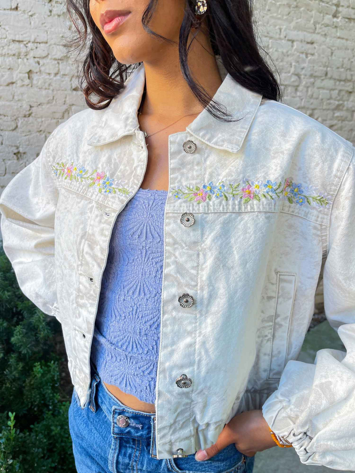 Floral Embroidered Elastic Hem Cropped Jacket