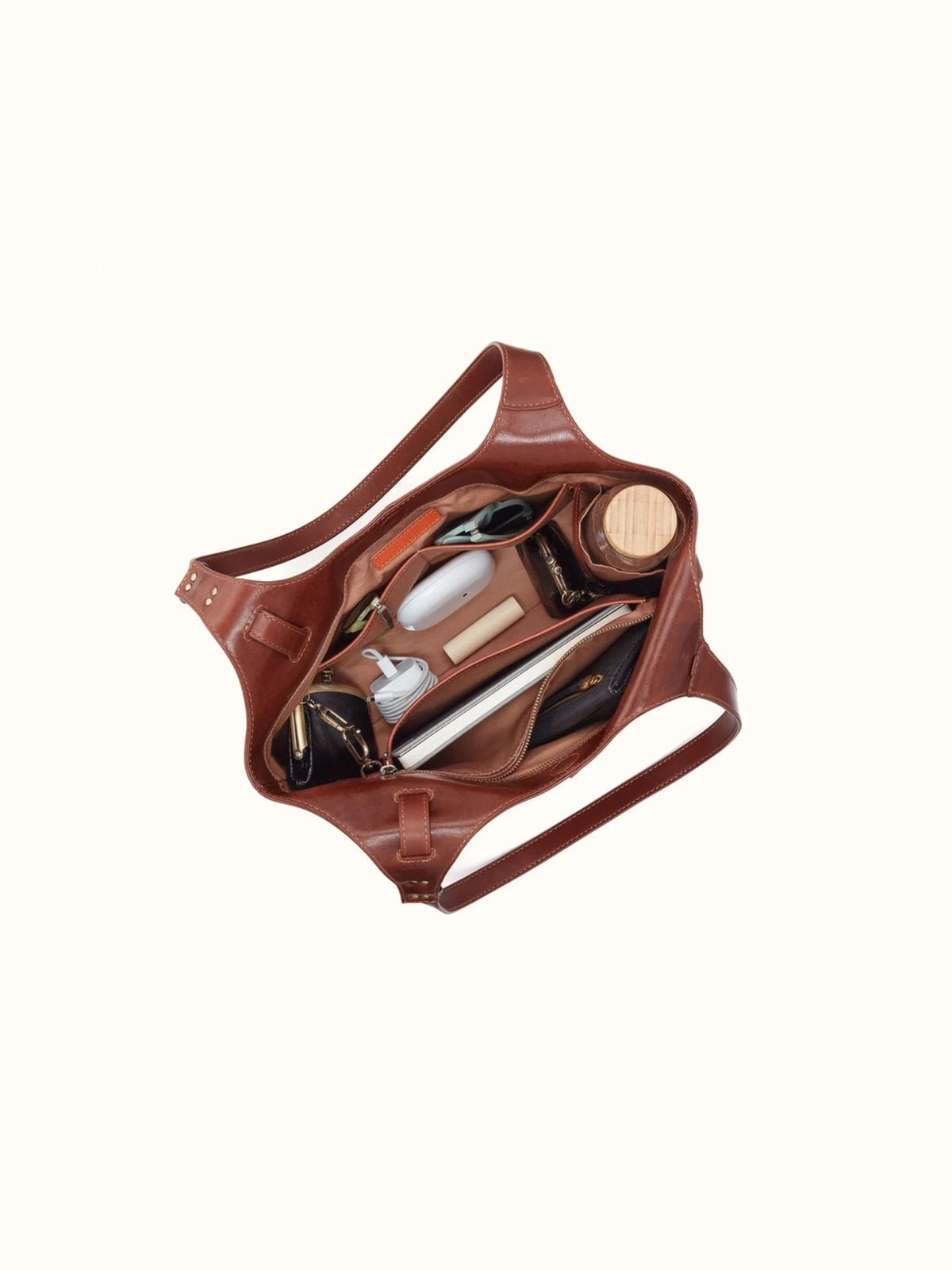 HOBO Atlas Tote: Patina Leather pecan ridge