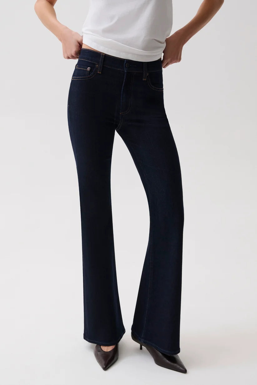 Pistola Kinsley Ultra Flare Leg Jean: Night Flight