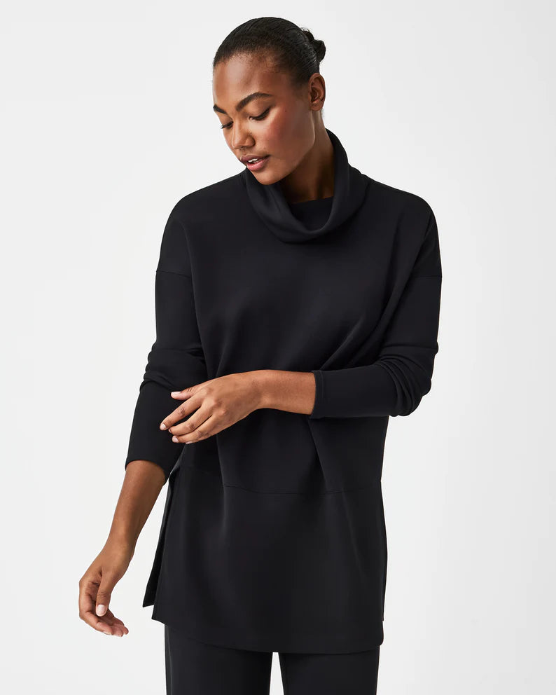 spanx air essentials turtleneck tunic in very black-front