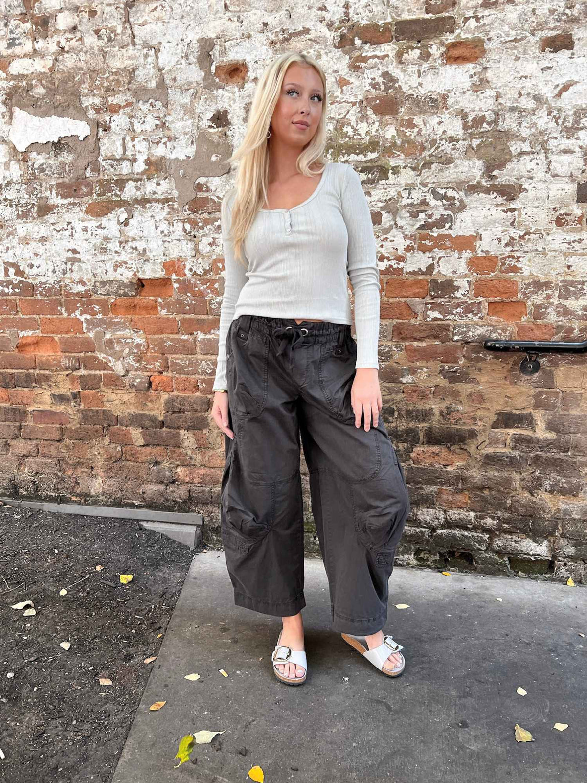 We The Free Onset Pull-On Cargo Pants Black Sand