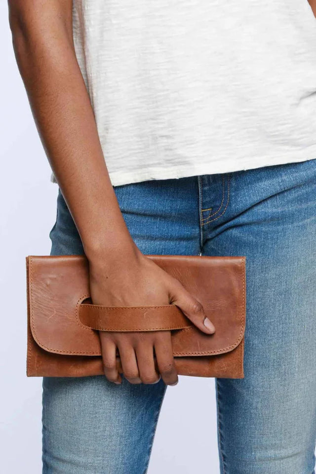 ABLE mare handle clutch in whiskey leather