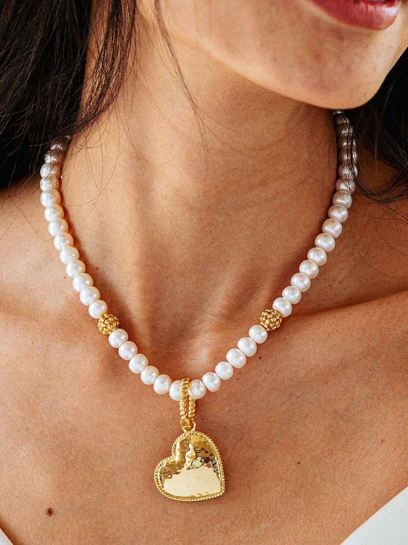 capucine de wulf berry single strand necklace-model view