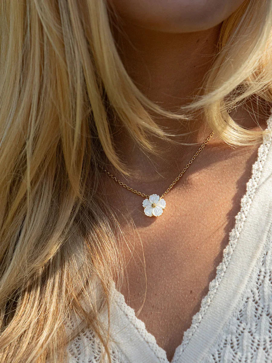 Capucine De Wulf Mermaid Garden Petite Station Necklace Gold Mother-of-Pearl
