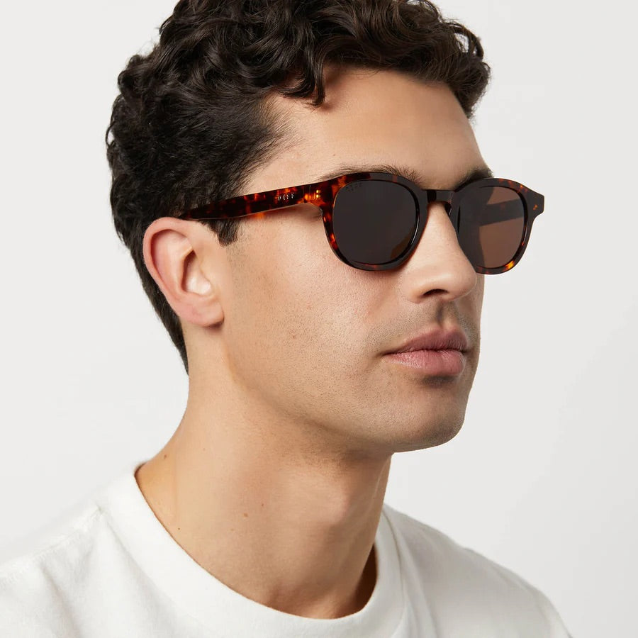 DIFF Eyewear Arlo XL Sunglasses in Rich Tortoise Brown Polarized