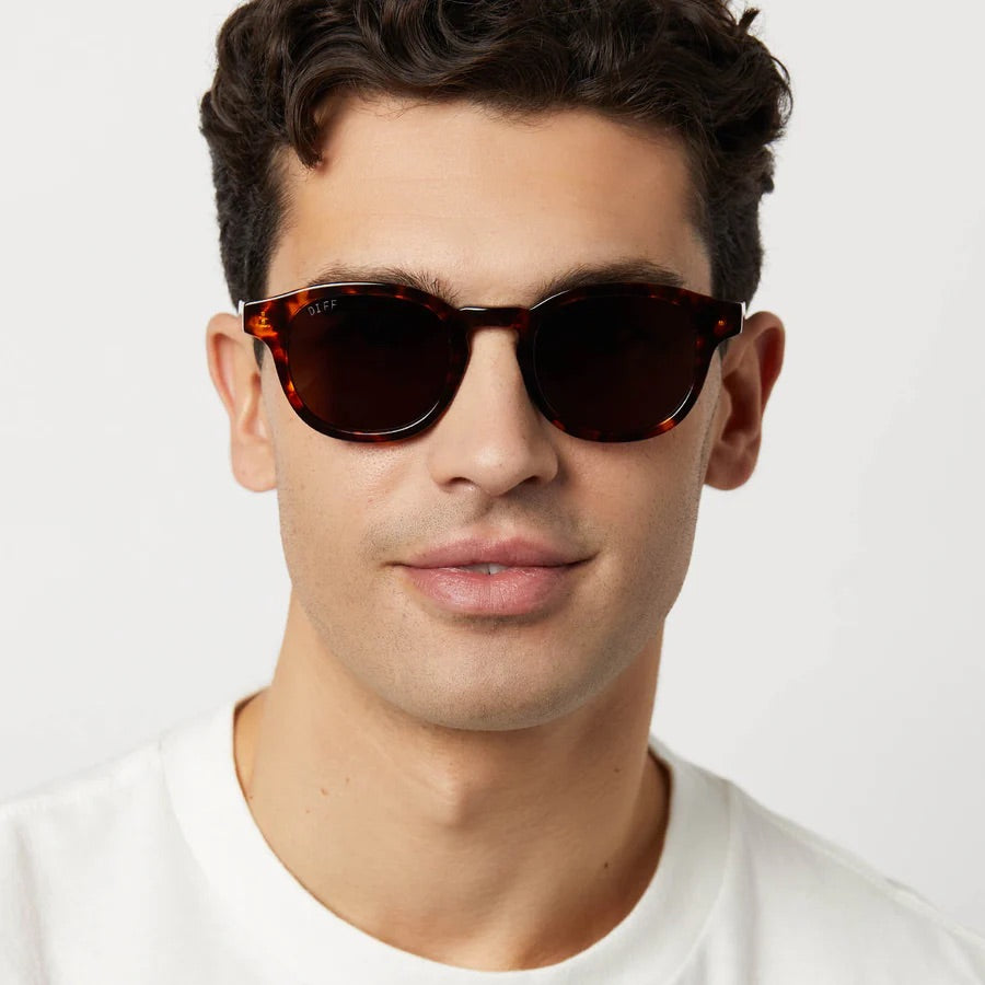 DIFF Eyewear Arlo XL Sunglasses in Rich Tortoise Brown Polarized