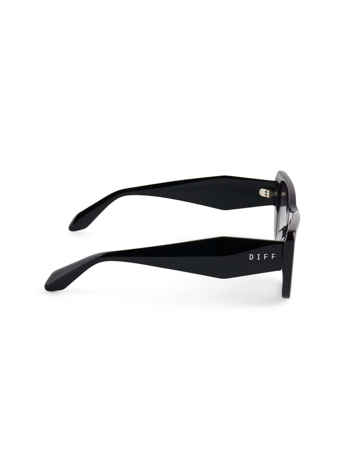 DIFF Eyewear Aura Sunglasses Black & Grey Gradient