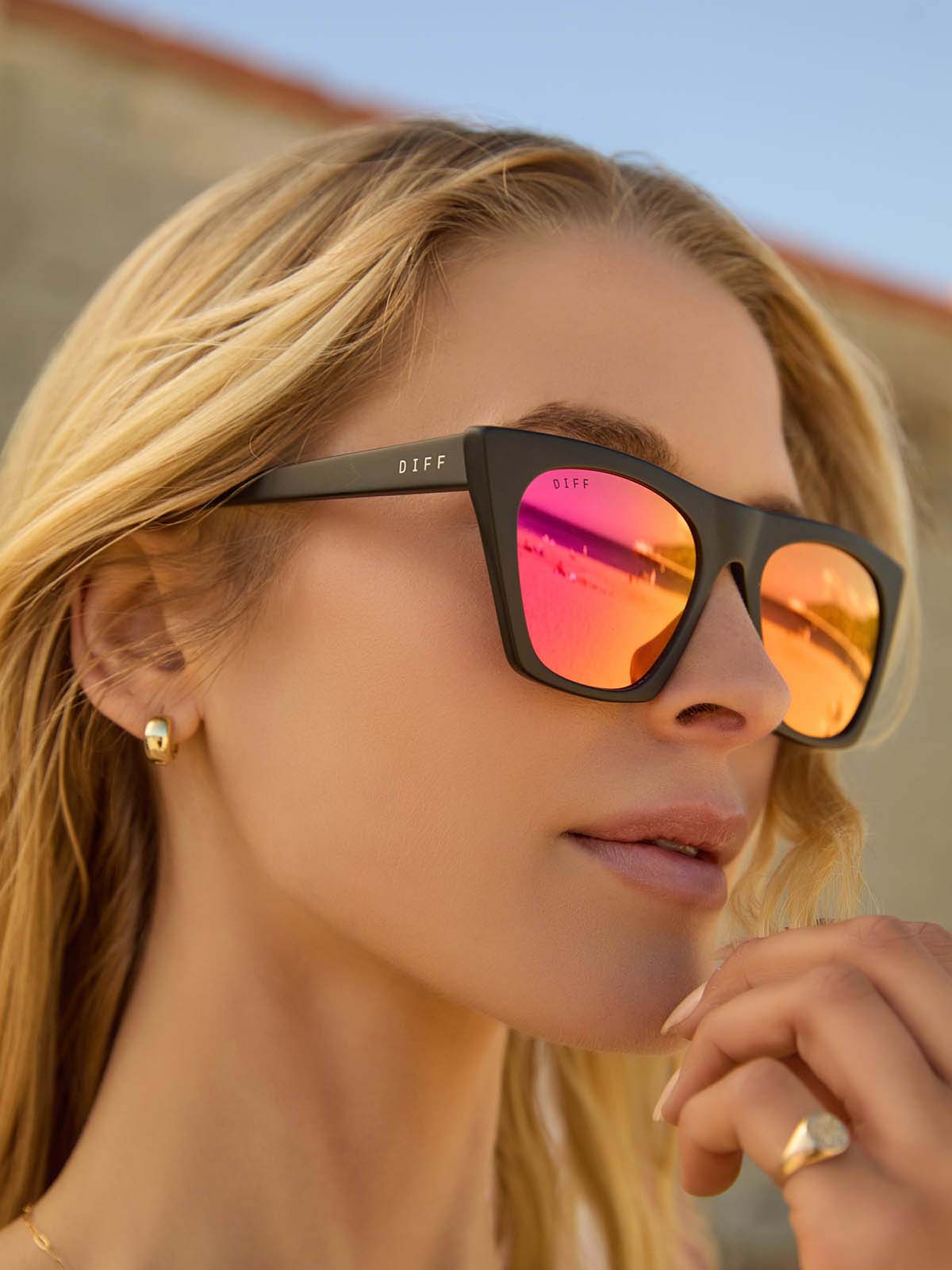 DIFF Eyewear Avril Sunglasses Matte Black & Sunset Mirror