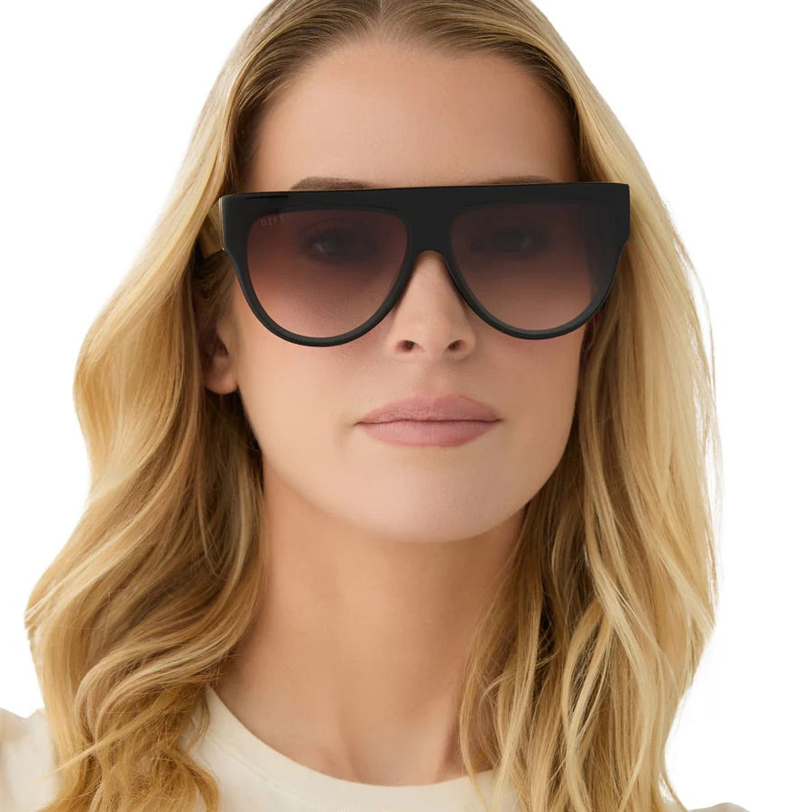 DIFF Eyewear Georgie Sunglasses in Black Brown Gradient
