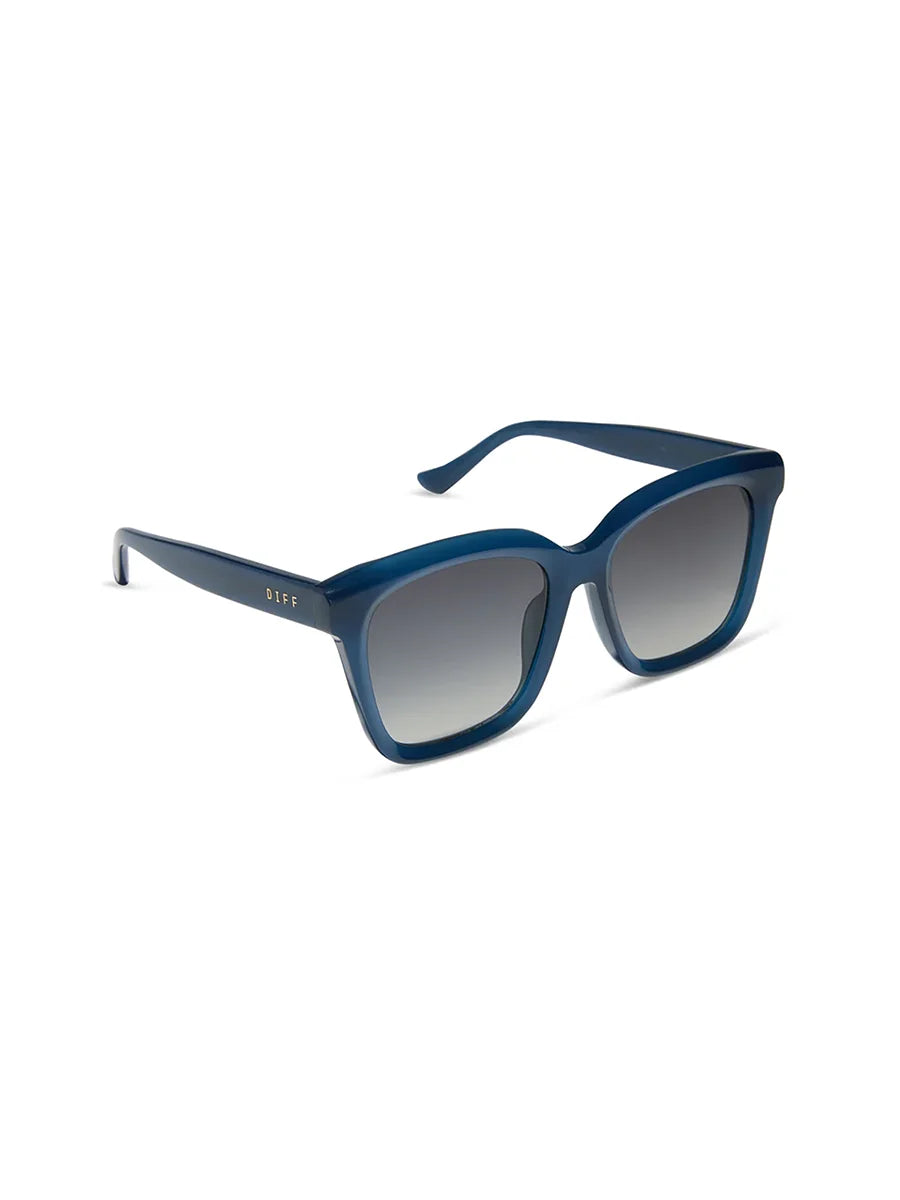DIFF Eyewear Meredith Sunglasses - Clubhouse Blue Grey Gradient Polarized