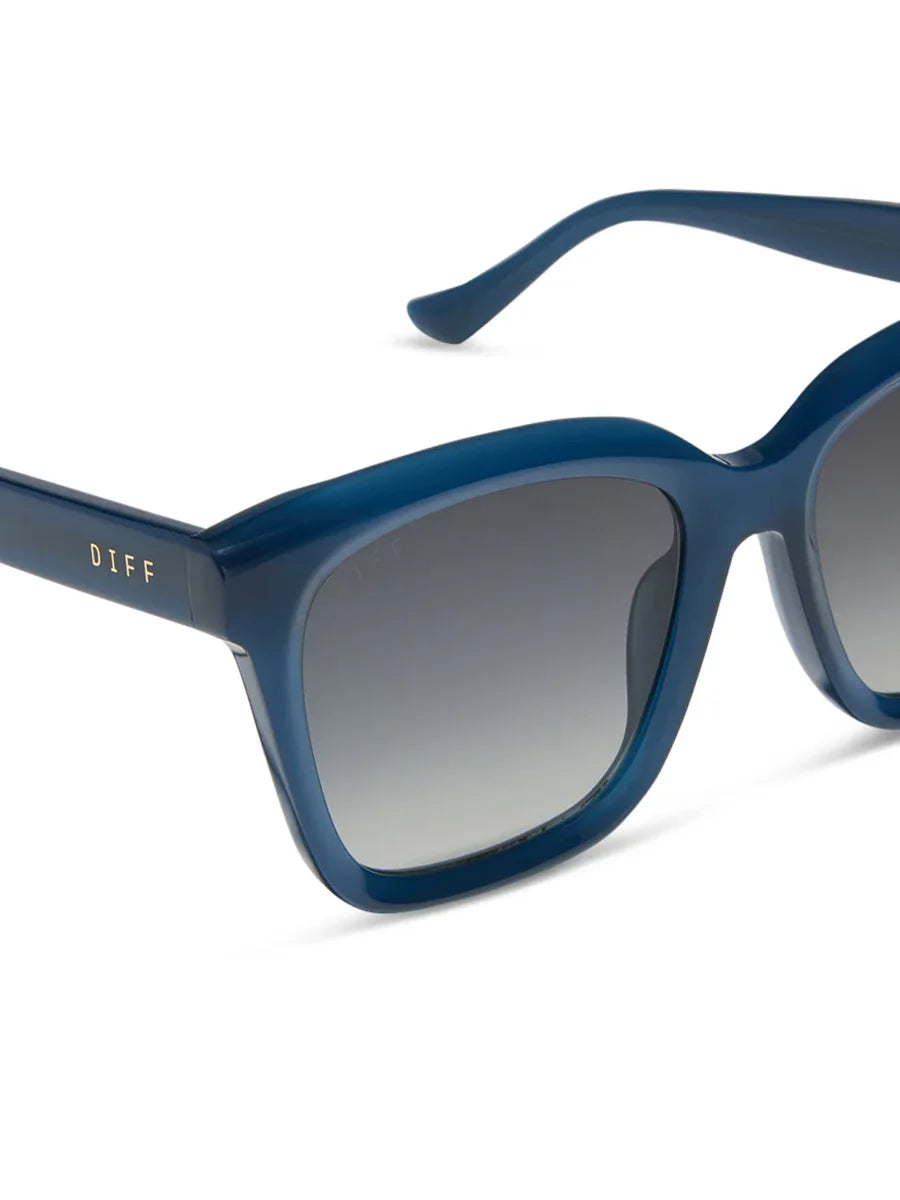 DIFF Eyewear Meredith Sunglasses - Clubhouse Blue Grey Gradient Polarized
