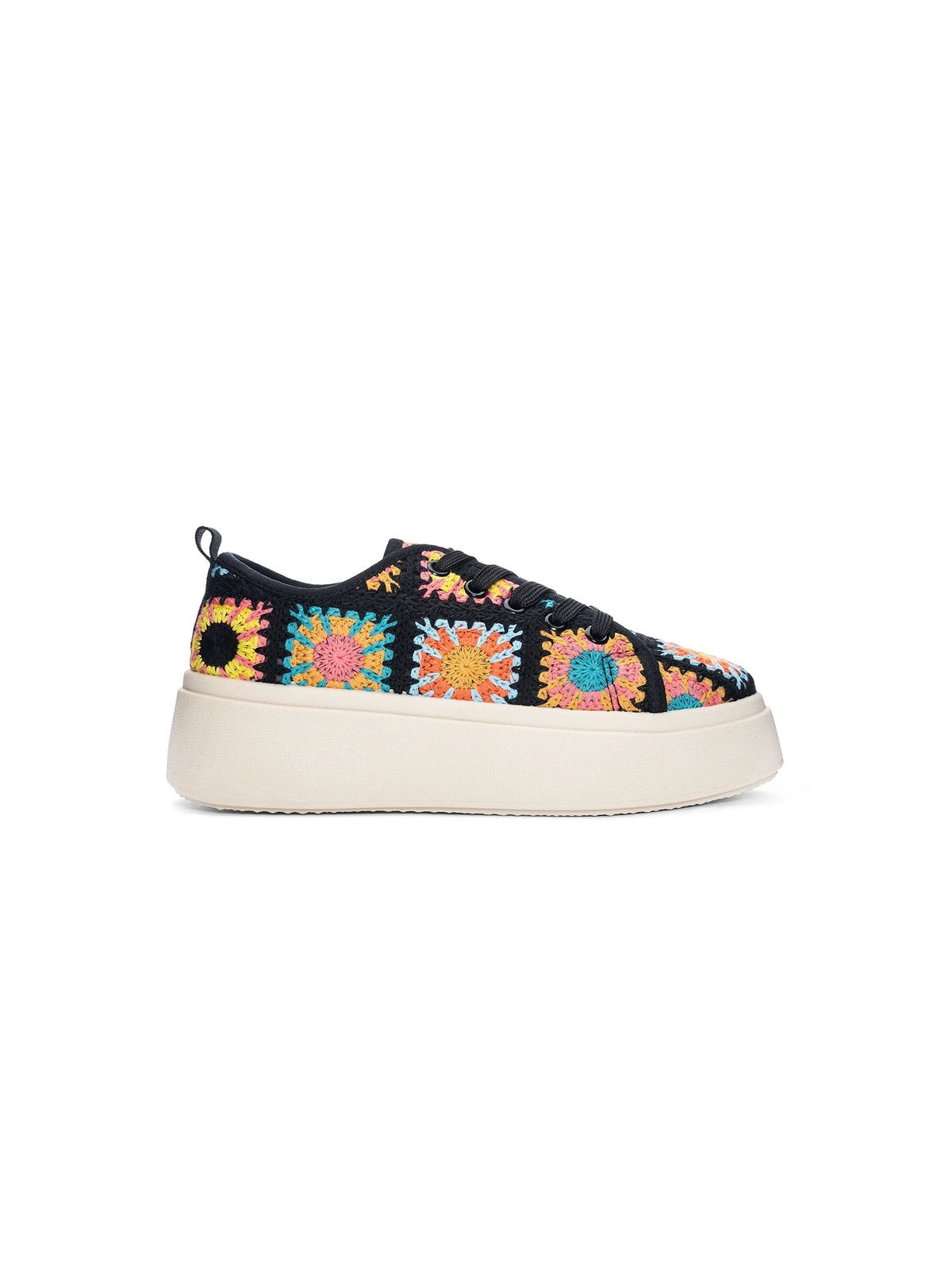 dirty laundry rambling crochets sneakers in black multi