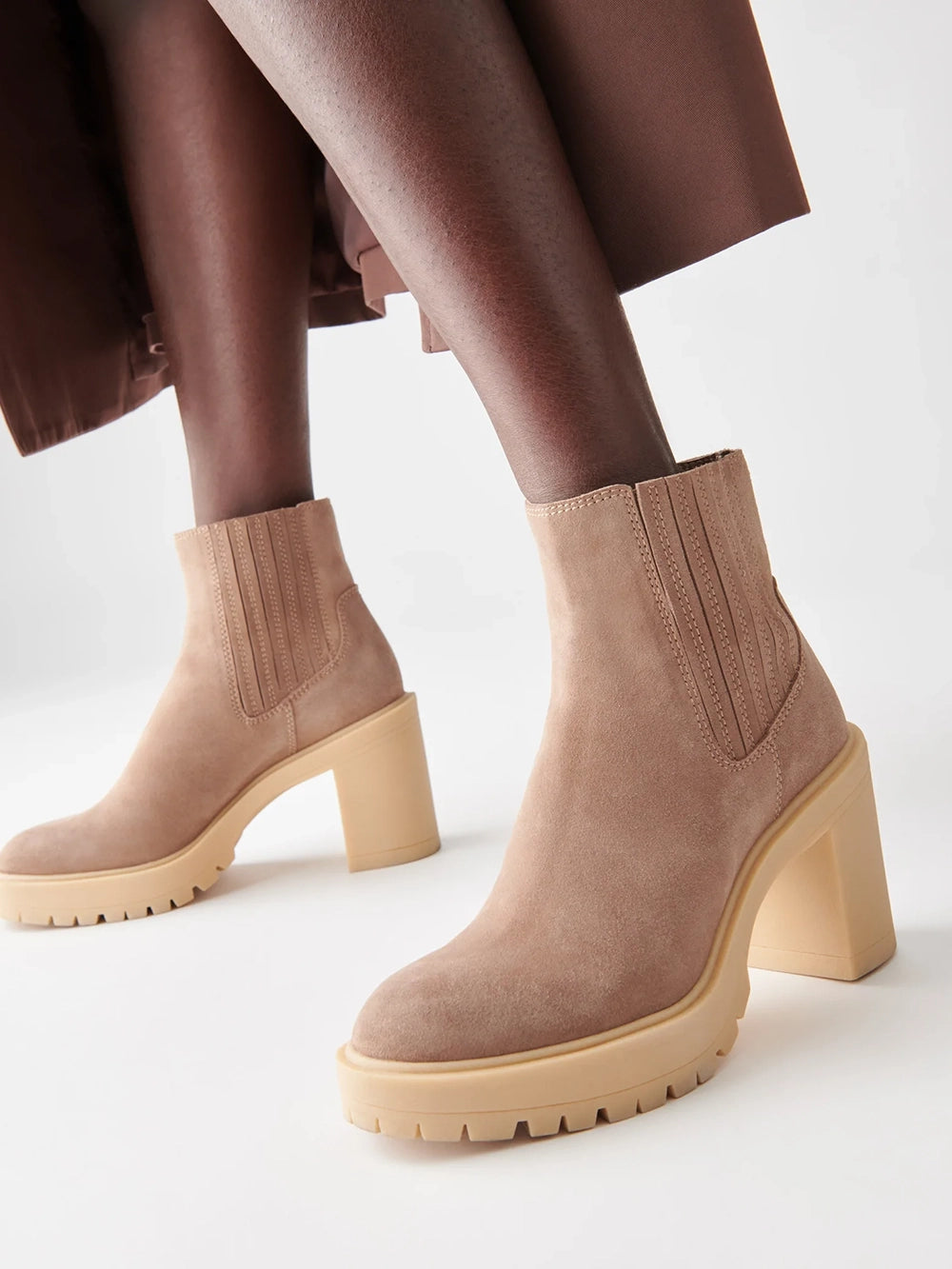 dolce vita caster h2o boots in mushroom suede