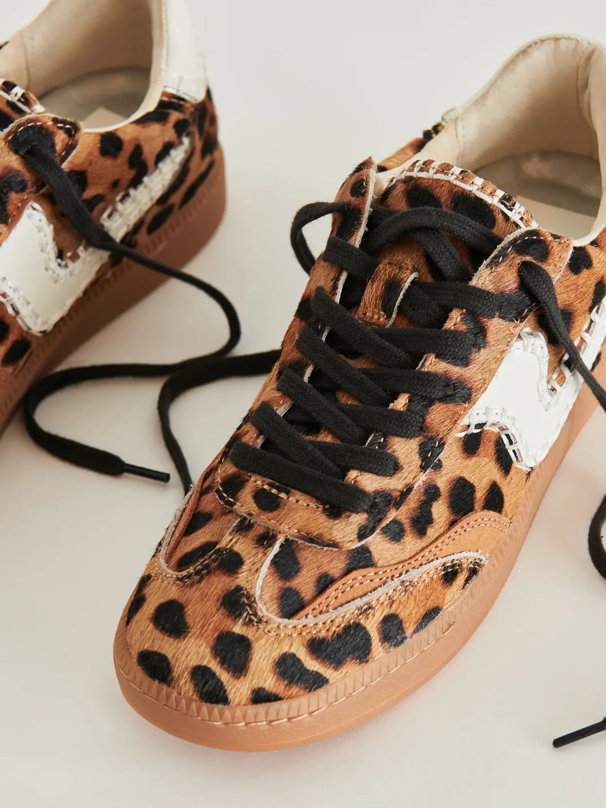 Dolce Vita Notice Stitch Sneakers Dark Leopard