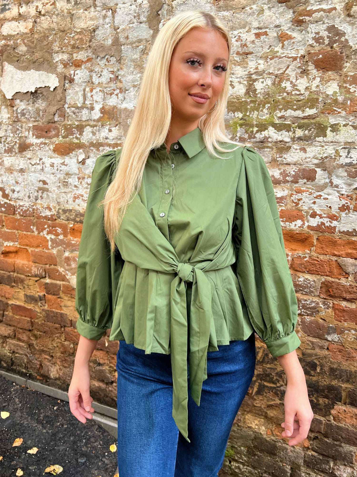 Countryside Tie-Waist Puff Sleeve Blouse