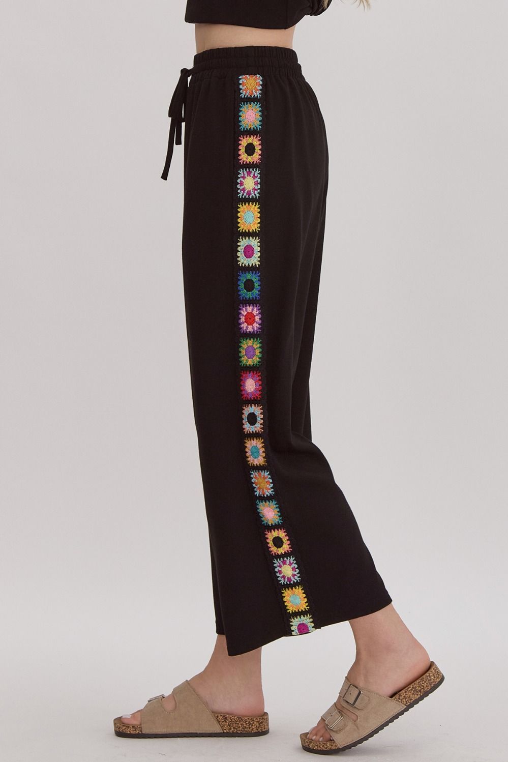 Embroidered Sides Wide Leg Pants in black-side