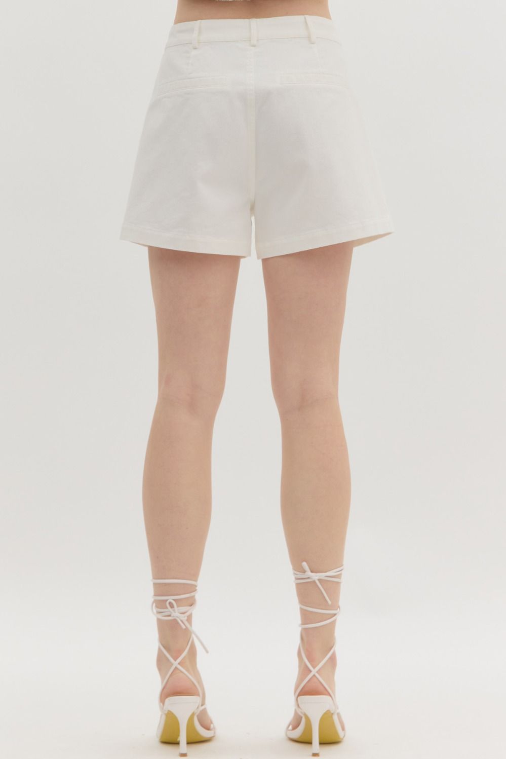 entro high waist shorts in off white