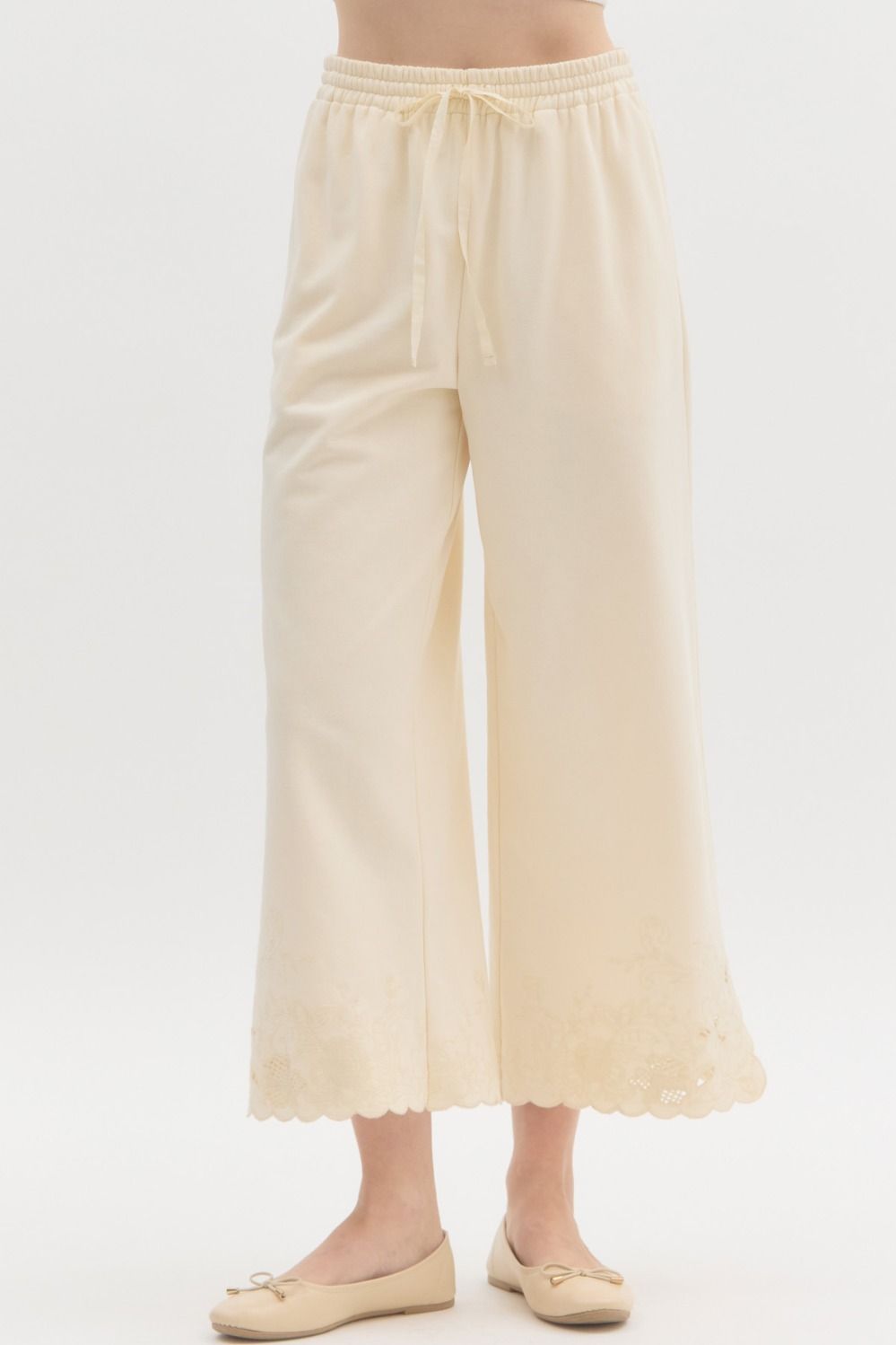 Scallop embroidered hem wide Ankle Pants in ecru