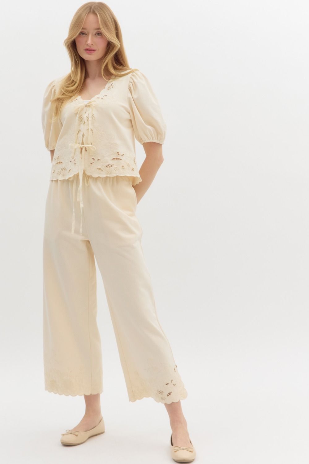 Scallop embroidered hem wide Ankle Pants in ecru