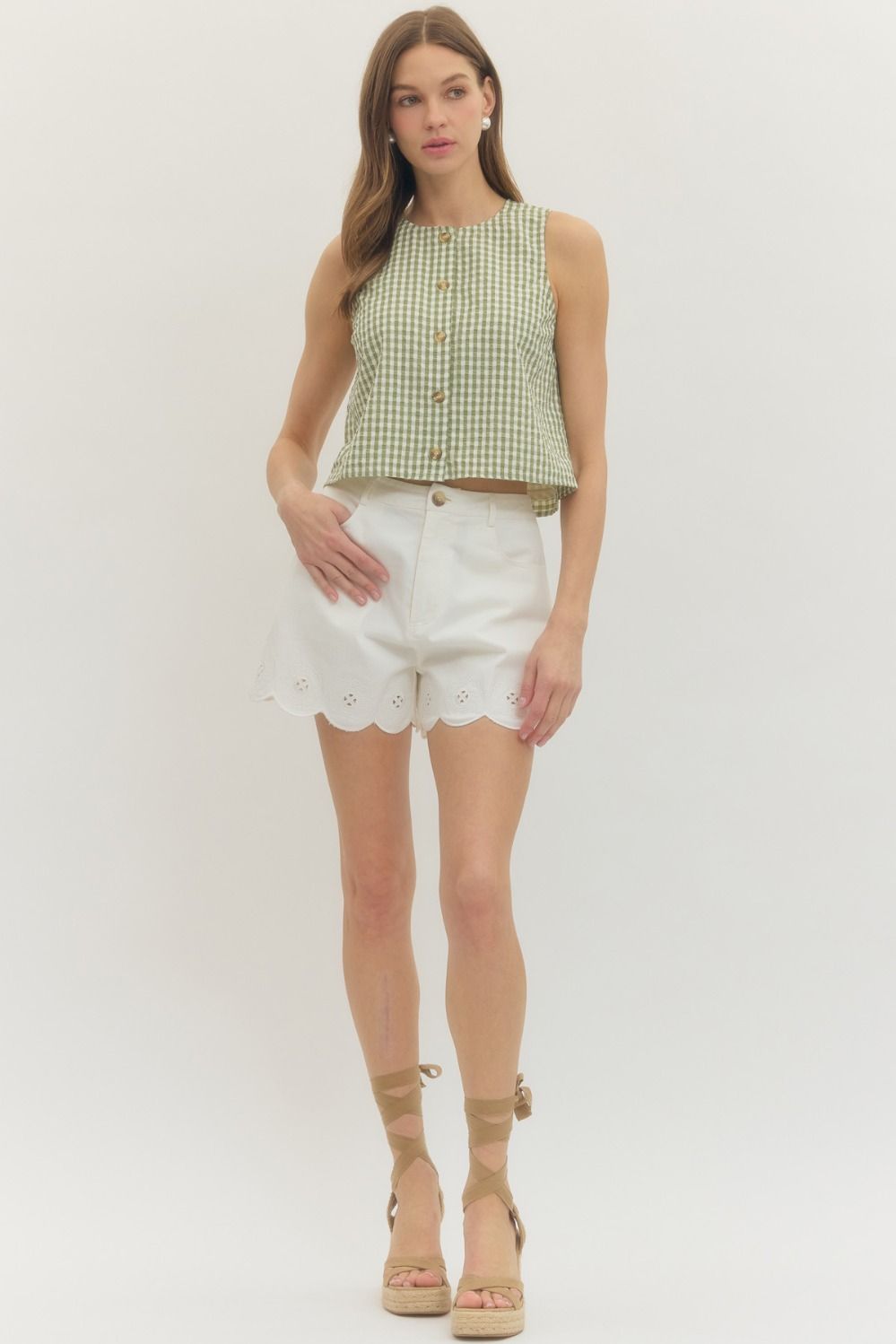 Fresh Day Scallop Hem Shorts