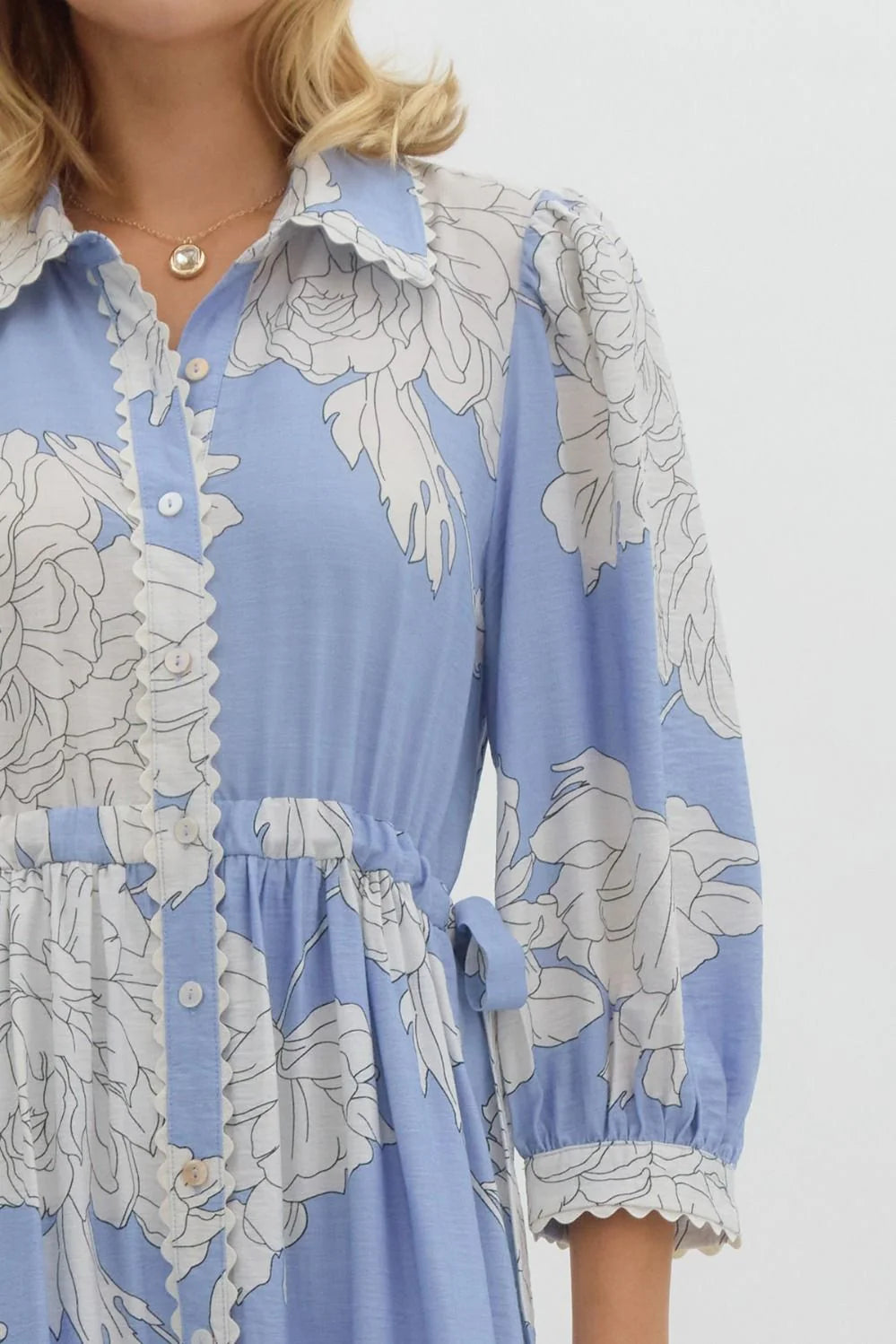 entro floral print button up midi dress in blue 