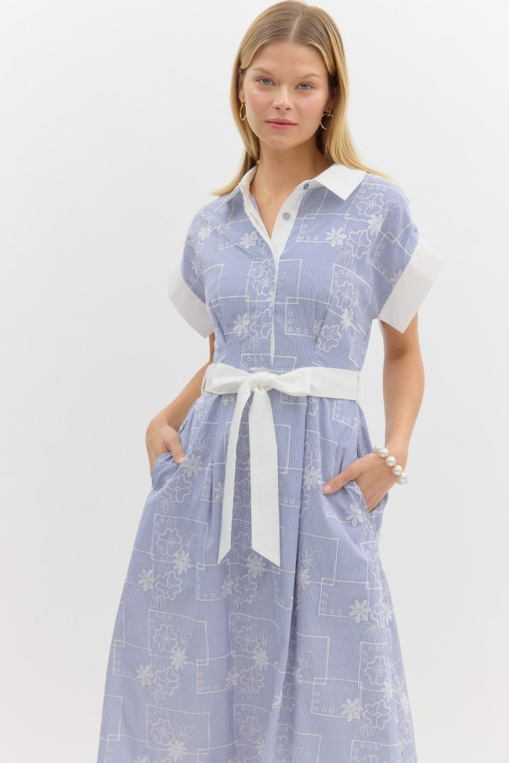 Floral Embroidered Print short sleeve Midi Dress in blue-6