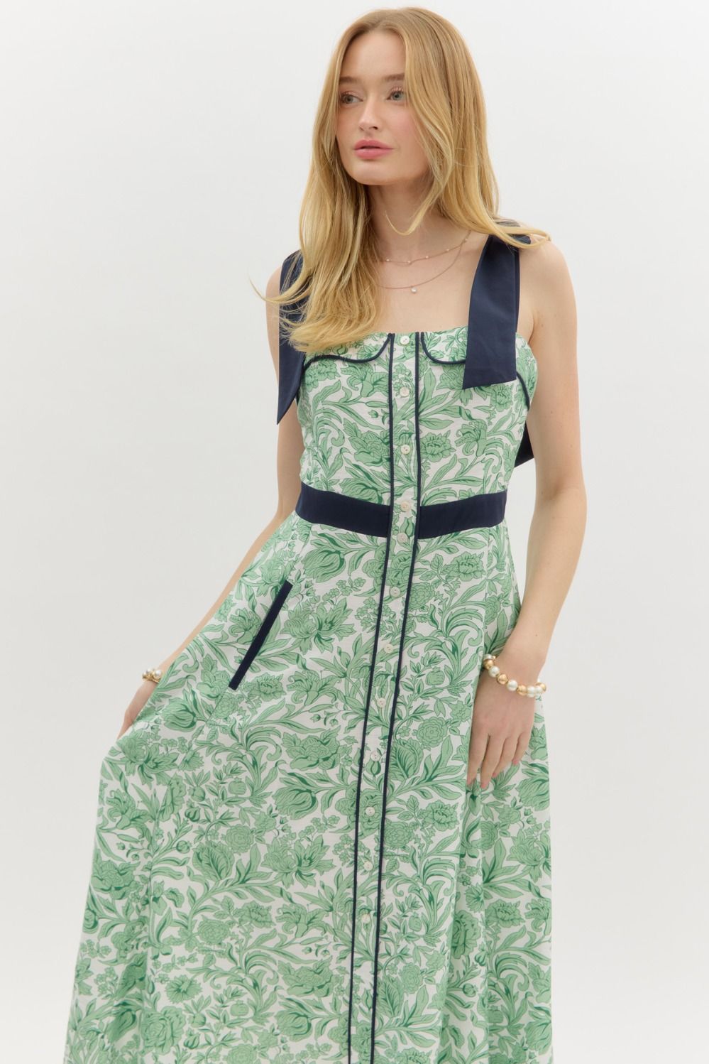 entro Floral Bow shoulder Strap Midi Dress in green 