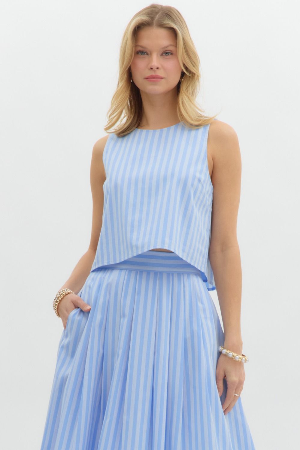 Striped wide button Back sleeveless Top in blue
